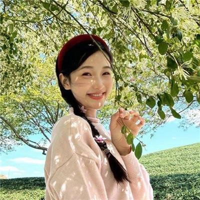 赛马女孩